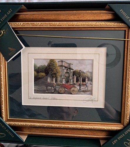 Authentic framed signed print - ,
