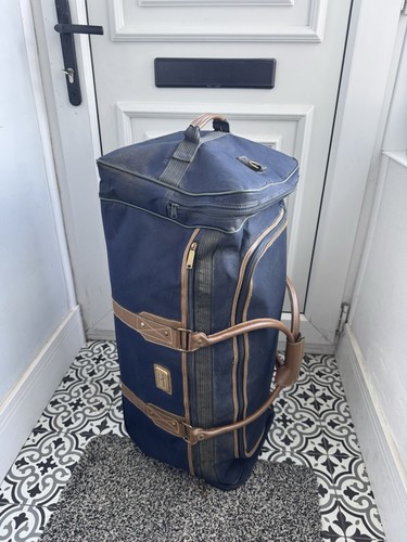 Vintage courier - vintage, by