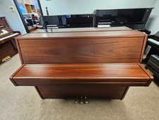 YAMAHA UPRIGHT PIANO M108N IN