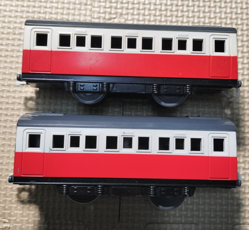 Tomy thomas friends series 2 - &,