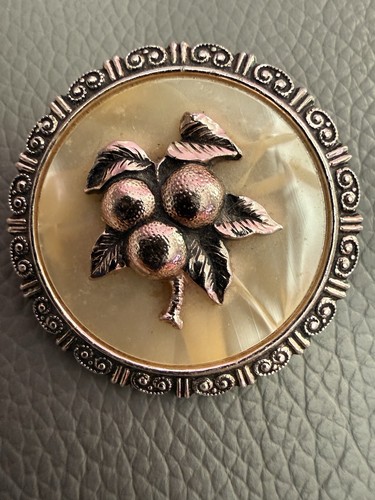 Vintage round dress clip - clip, /