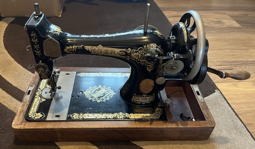 Vintage singer sewing machine - vintage,
