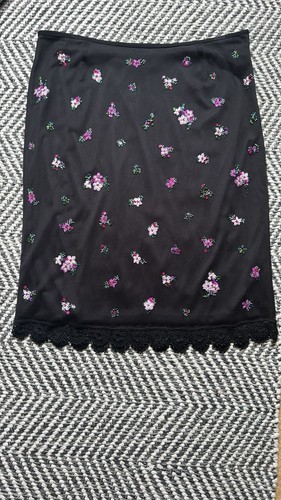 Beaded midi skirt size - beaded,