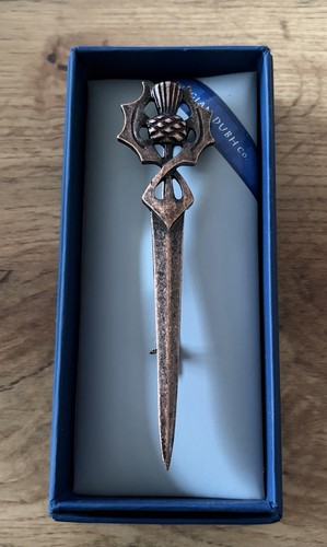 Bronze thistle kilt pin - bronze,