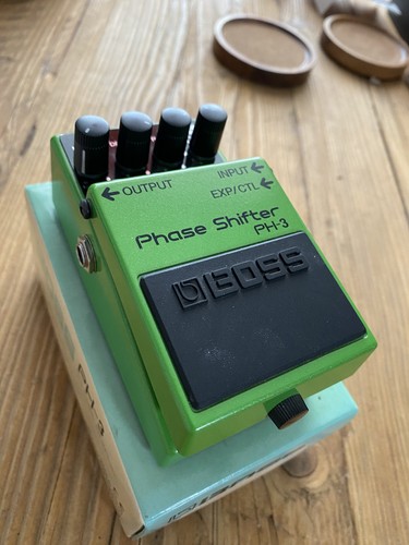Boss phase shifter guitar - ph-3,