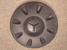 Mercedes Vito hub cap center