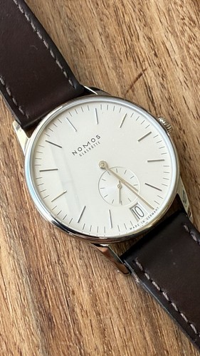 Nomos orion datum - orion, weiß