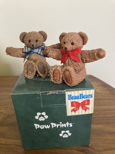 Beau bears paw - beau, x2