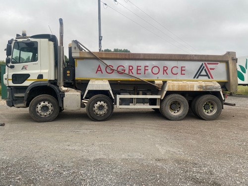 Daf 450 8x4 tipper - , mot