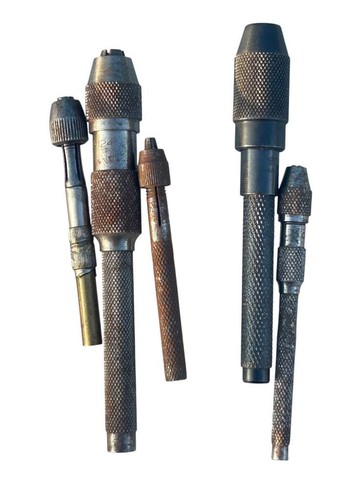 Watchmakers vintage pin - pin, vice