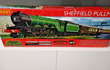 Hornby R1135 Sheffield Pullman Train Set 'Doncaster' DCC Ready