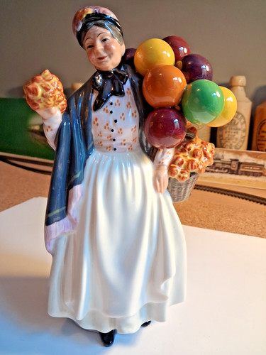Royal doulton figurine hn - royal,
