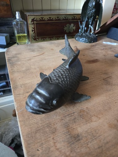 Cast bronze japanese fish - ,