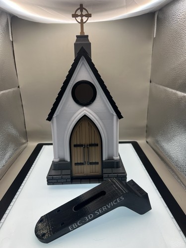 Bird house gothic chapel - -,