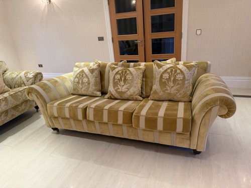 Beautiful immaculate duresta - &,