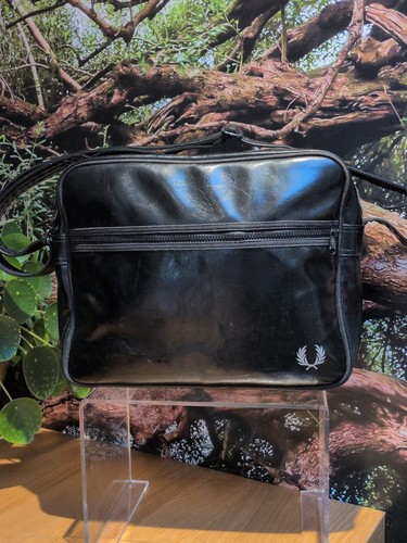 Fred perry black shoulder bag - fred,