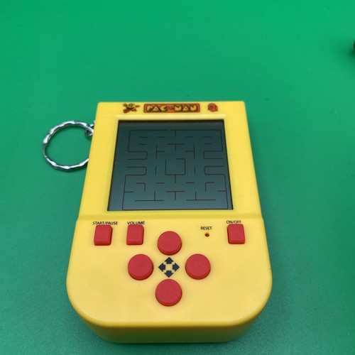 Pac man keyring - keyring, game