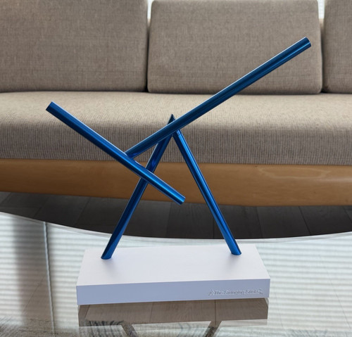 The swinging sticks - sticks, kinetic