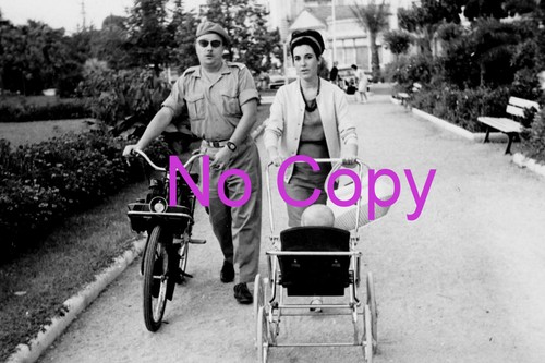 Velosolex couple circa 1970 - velosolex,