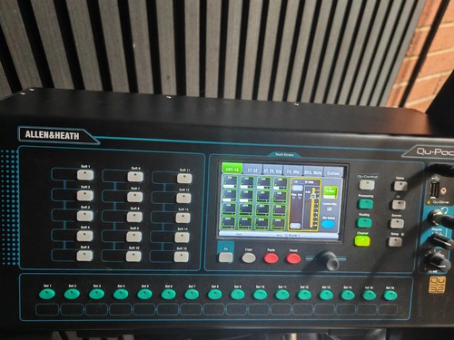Allen heath paccomes with - &,