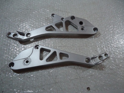 Honda vf400f footrest hanger - honda,