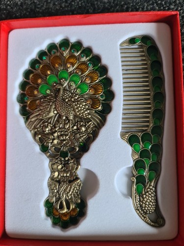 Vanity mirror and comb - , set