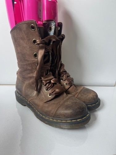 Brown martens triumph - dr,