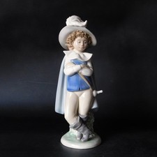 NAO BY LLADRO FIGURINE GOOD