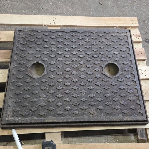 Cast iron manhole - manhole, &