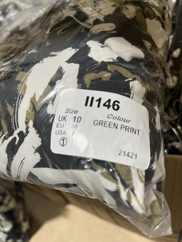 Bnwt joanna hope green printed - green,