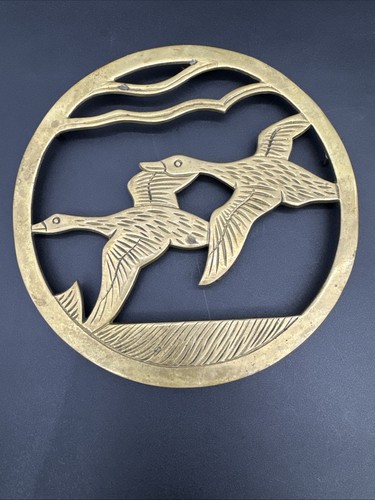 Vtg brass trivet flying geese - brass,
