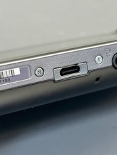 SONY PS VITA PCH-1000 Charging