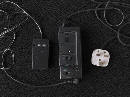 Sanyo var power adaptor - ac,
