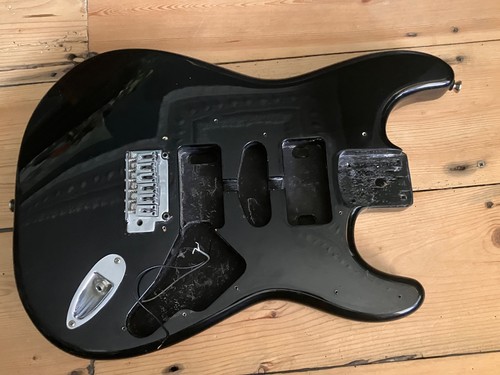 Fender squier stratocaster - fender,