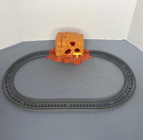 Thomas the tank engine - thomas,