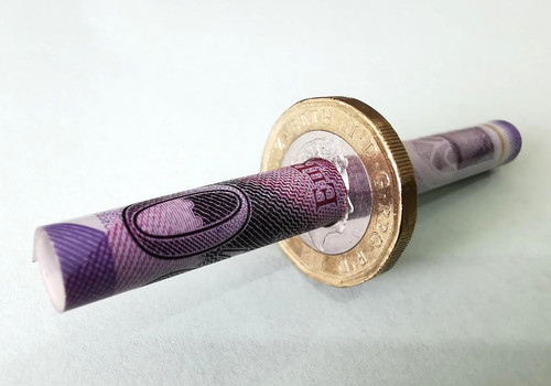 Cigarette note through - cigarette/£20,