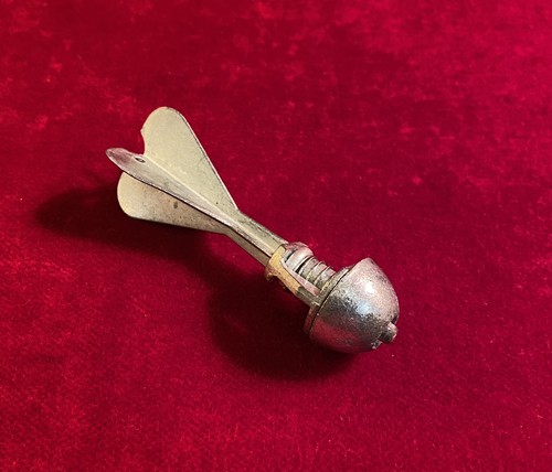 Vintage cast metal cap - metal,
