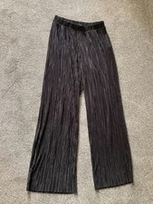 ZARA Black Crinkle Style