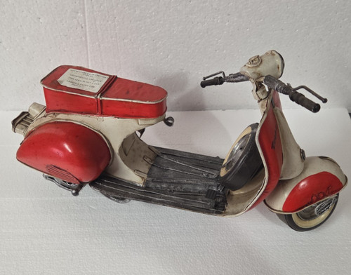 Tin plate model - model, scooter