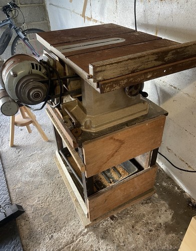 Wood working carpenters bench - wood, working/carpenters