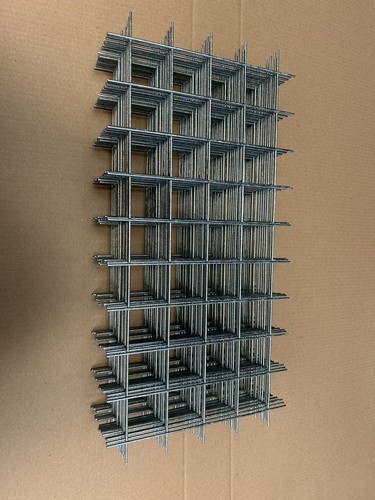 Wire mesh off cuts x2 - 2”, x2”