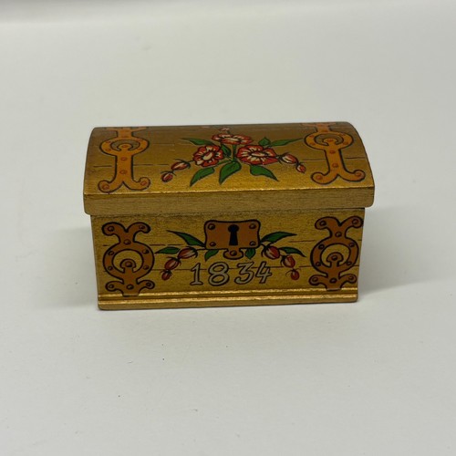 12th scale dolls house - scale,