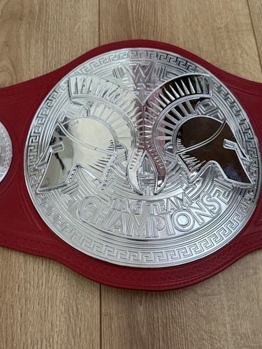 Wwe raw tag team championship - team,