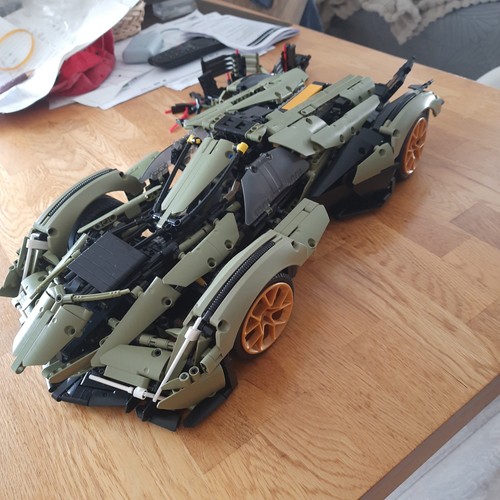 Nifeliz super car v12 moc - car,