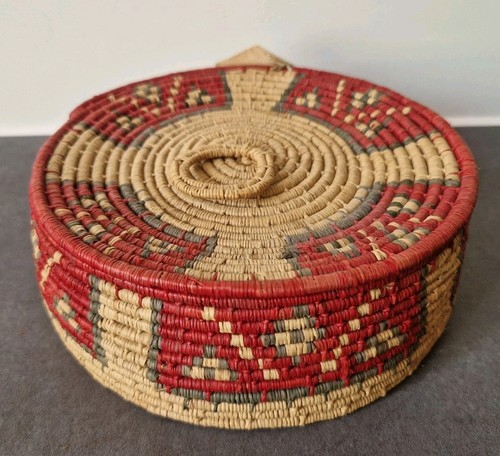 Beautiful vintage woven - beautiful,