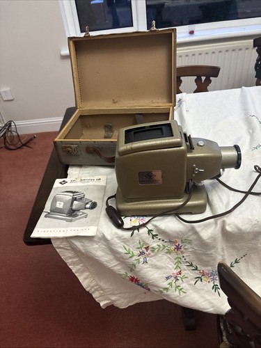 This vintage agfa opticus - is,
