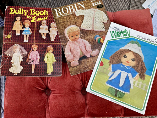 Emu dolly book - dolly, doll