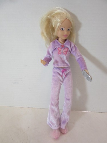 2002 sindy doll - pd,