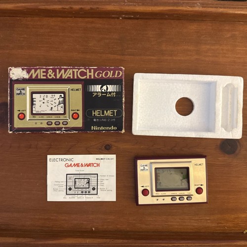 Nintendo game watch helmet - ,