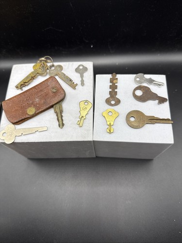 Lot vintage keys unique - lot,